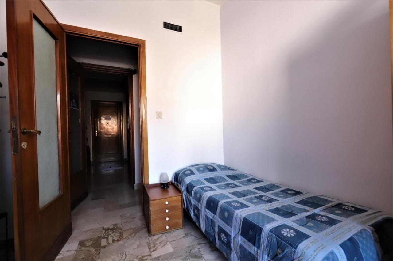 Апартаменты Casa Studenti E Giovani Turisti Fkk - Giochi Di Societa Ed Intimo Party - Volontari Benvenuti Палермо Экстерьер фото